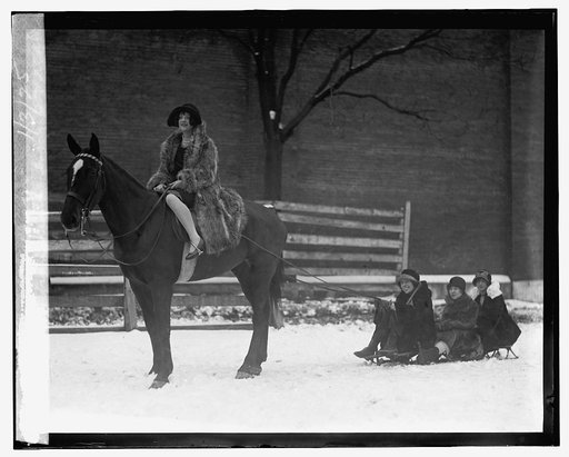 Girls from Keiths enjoy 1st real snow of season, 1/3/25