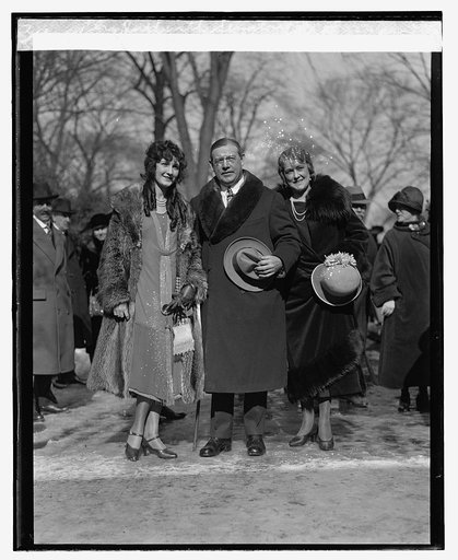 Mrs. Augusta Malcomson and daughter, Ruth with Senator Edge, [1/30/25