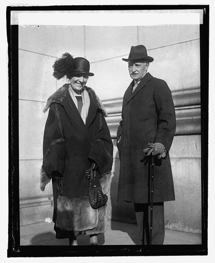 Sir Howard & Lady Howard at Union Station, 3/6/25
