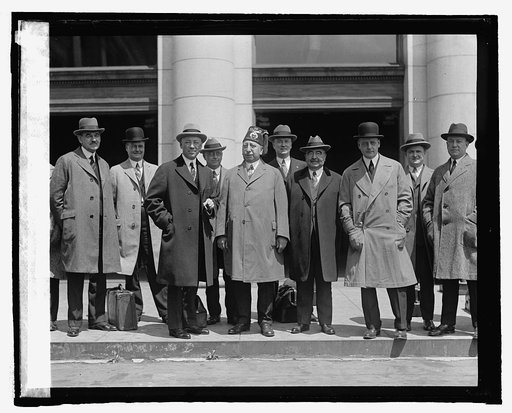 Shriners meet Mayor Kendrick at station, 5/2/25