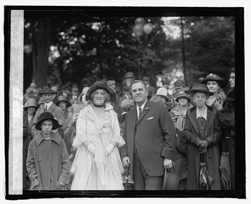 Gov. Trinkle at Kenmore dedication at Fredericksburg, Va., 5/9/25