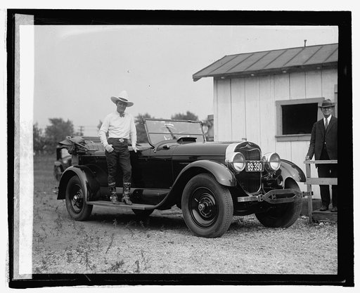 Tom Mix with Lincoln car, [5/21/25