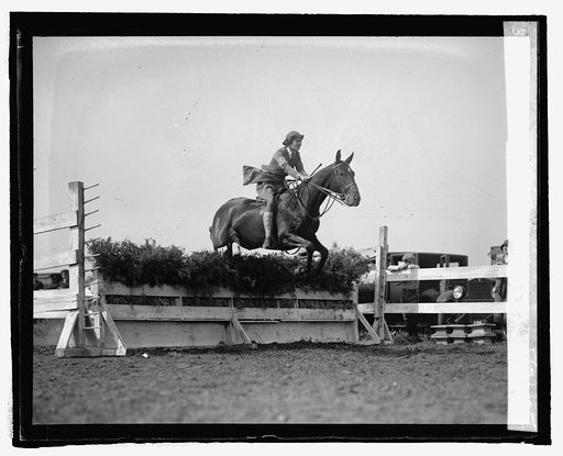 Miss Alice Jones at horse show, 5/21/25