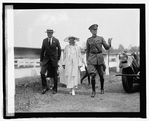 Mrs. Coolidge at horse show, 5/22/25