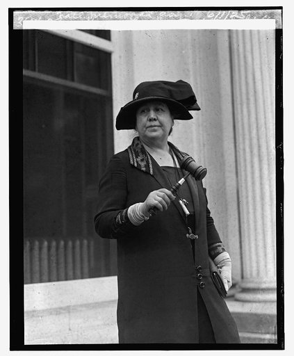 Mrs. Harry Lee Rust of Wakefield Nat'l Memorial Ass'n., 6/1/25