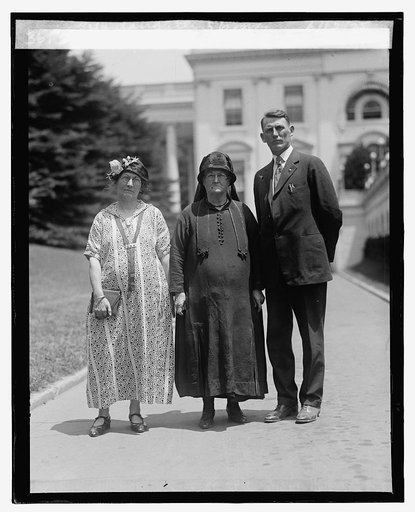 Mrs. Gruen E. Puckett, 77, with son 34, & daughter 56 yrs., 6/12/25