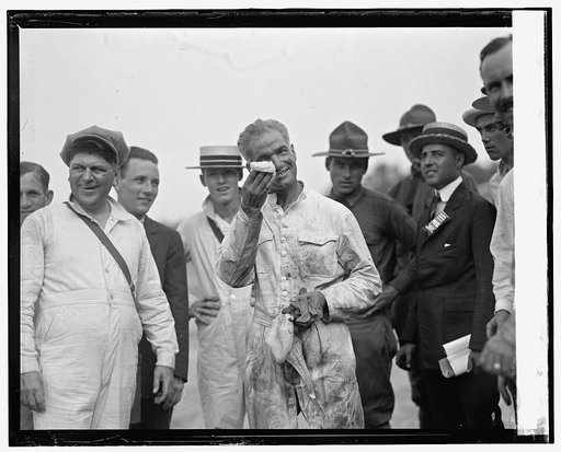 Ralph de Palma, upset in Laurel Race, 7/11/23