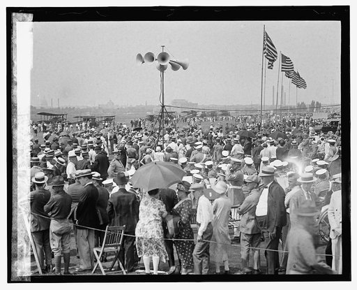 Air Circus, Bowling [i.e., Bolling?] Field, [7/4/25