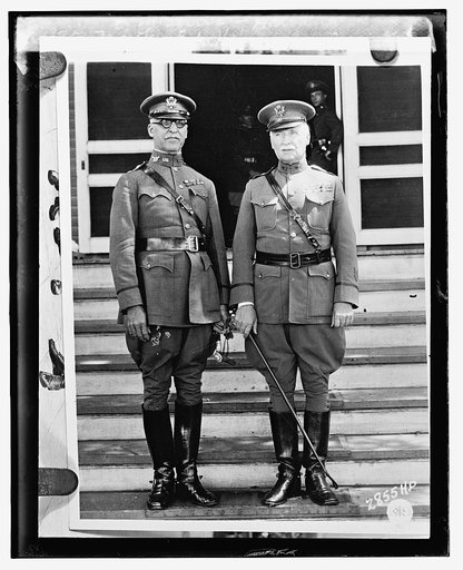 Maj. Gen. E.A. Helmick & Maj. Gen. E.M. Lewis, Hawaii