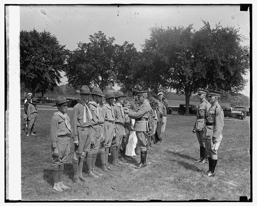 Gen. Lejeune decorating Virginia boy scouts, 9/4/25