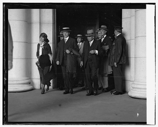 Pres. Coolidge & party return from Swampscott, 9/10/25