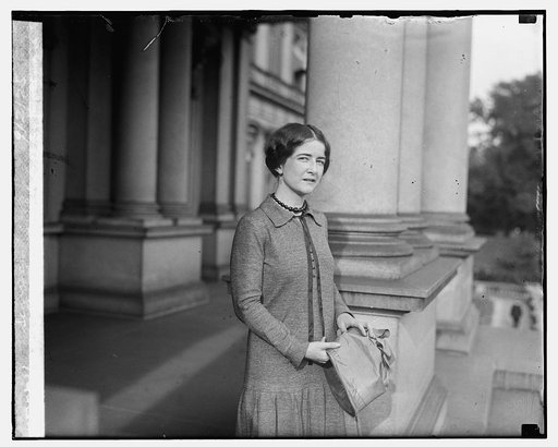Miss Pattie Fields [i.e., Field], U.S. Foreign Service, 9/2/25