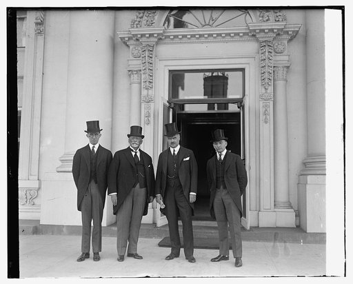 Dr. Pedro Gonzales of Nicaragua with Wright at WH, [9/25/25