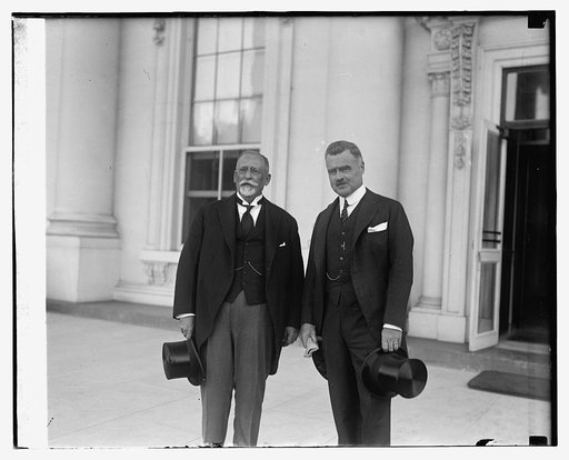 Dr. Pedro Gonzales of Nicaragua & Butler Wright at W.H., [9/25/25