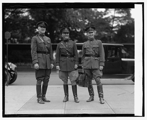Gen. J.L. Hines, Gen. Drum & Maj. F.B. Wilby at Capitol