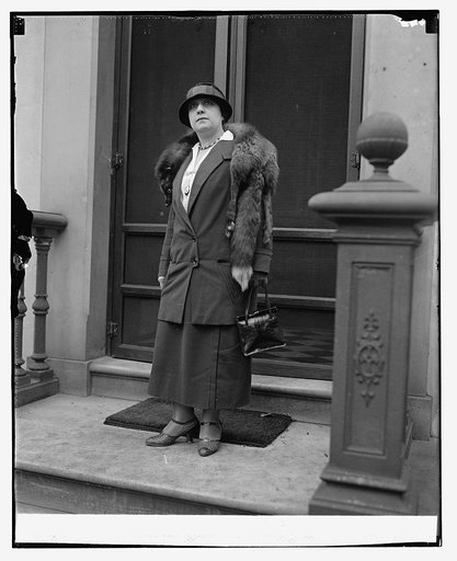 Mme. Hoda Characui Pasha of Egypt to Int. Par. Union, 10/6/25