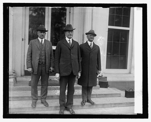 Admiral S.S. Robinson, Wilburn and Admiral Robt. E. Coontz, 10/10/25