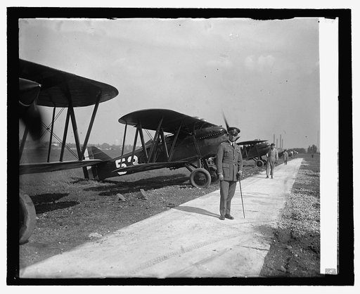 Col. Mitchell at Bowling [i.e., Bolling] Field, [10/6/25