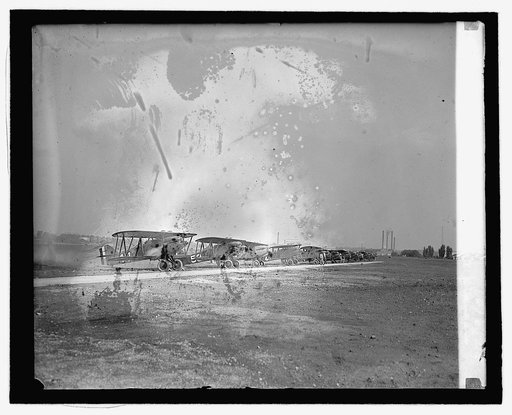 Armys' only pursuit planes, Bowling [i.e., Bolling] Field, 10/6/25