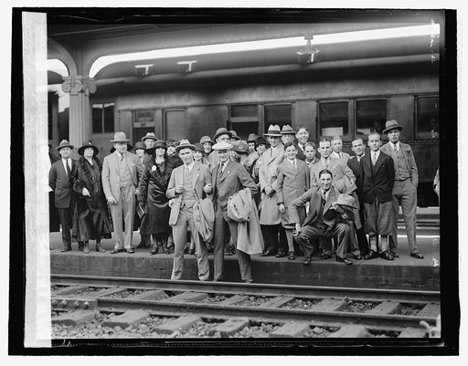 Wash. team leaving for Series in Pittsburgh, 10/5/25