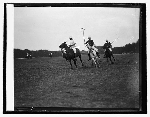 War Dept. whites & 16th field artillery of Fort Meyer, [Va.