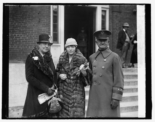 Maj. Gen. & Mrs. B.A. Poore & daughter, Mrs. C.S. Bolte, 10/30/25