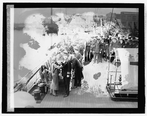 Miss Rosamond Reed enrolling Capt A.A. Andrews, 11/5/25