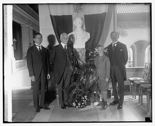 Unveiling of Duarte bust at Pan American, 11/18/25