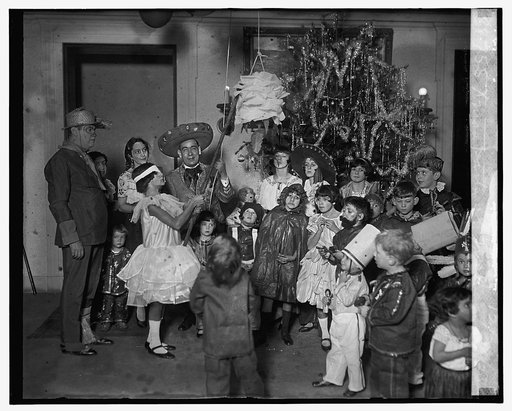 Xmas party at Mexican Embassy, 12/26/25
