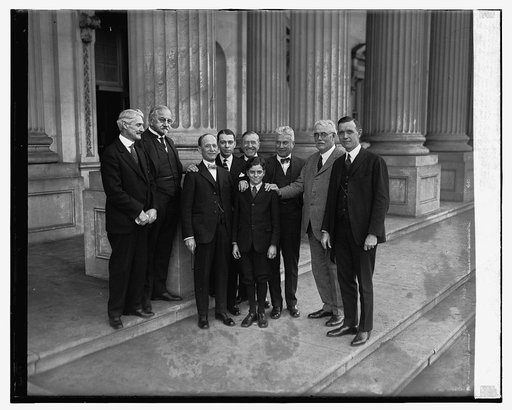 Representatives with page Raymond Taylor, [12/19/25