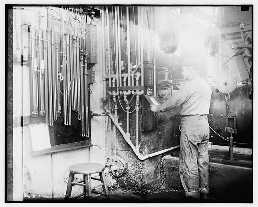 Berlin Bender in test room for airplane engines, Bu. of Stds., 2/3/26
