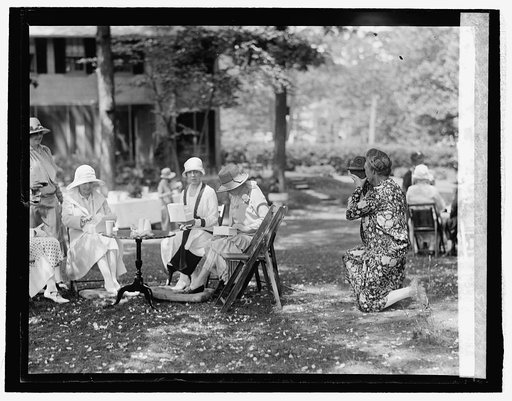 Senate ladies luncheon at home of Mrs. New, 5/18/26