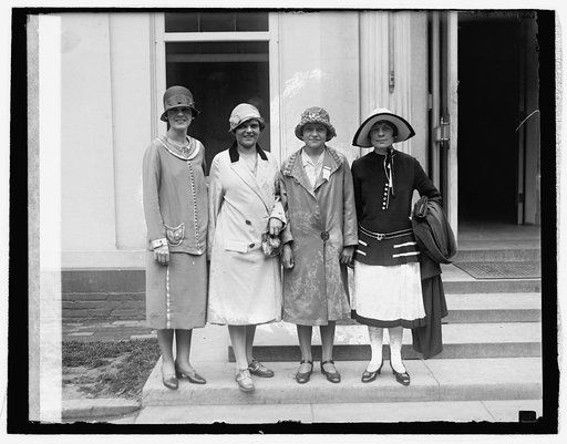 Dorothy Arrington & friends at White House