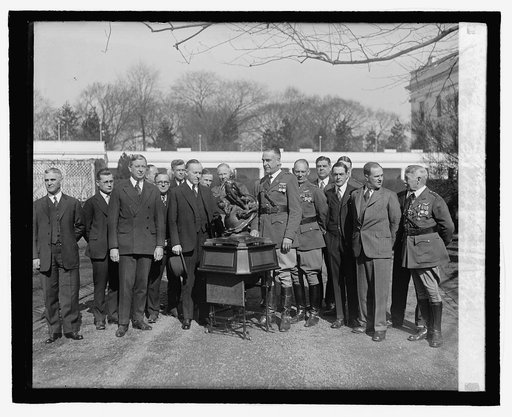 Pres. presents Coolidge trohpy to Maj. E.I. Hoffman, 2/7/27