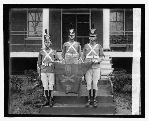 Batty [i.e., Battery] B, 16th Field Artillery, 4/1/27