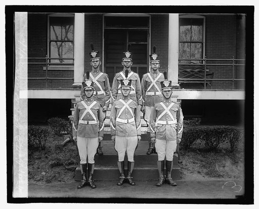Batty [i.e., Battery] B, 16th Field Artillery, 4/1/27