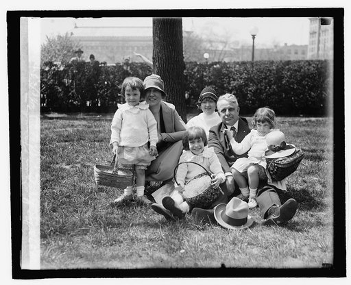 Jas. J. Davis & family, Easter egg rolling, 4/18/27