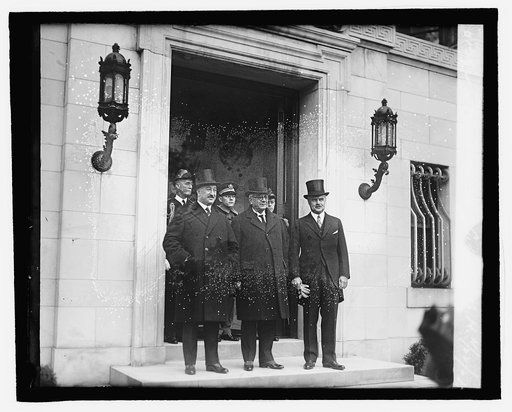 Pres. Machado of Cuba at W.H., 4/22/27