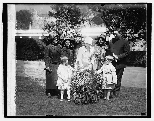 Mrs. Coolidge & Salvation Army, 4/14/27