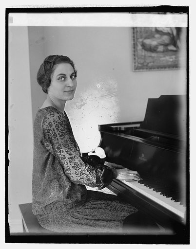 Mme. M. Jan Papanek, 4/26/27
