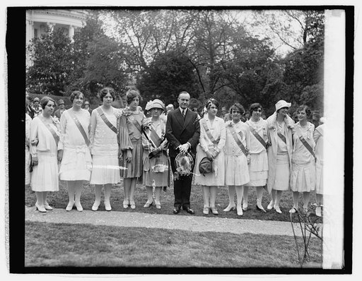 Coolidge with Daughters of 1812, 4/26/27