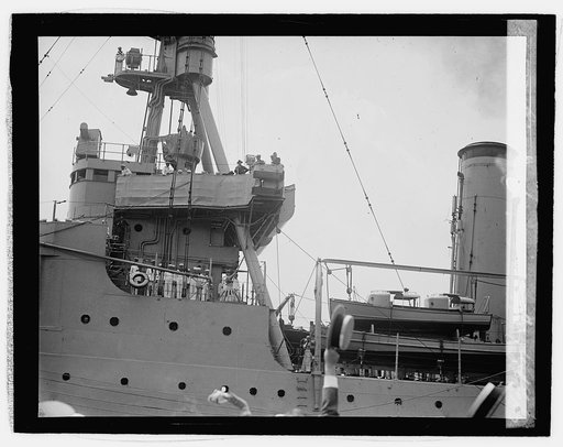 Lindbergh arriving at Navy Yd., 6/11/27