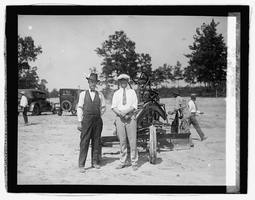 Ford Motor C., Tractor Road Show, Wardensville