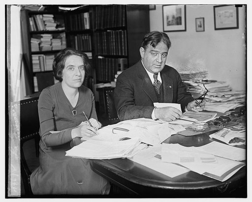 La Guardia & Secty.