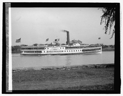 Steamer Chas. MacAlester