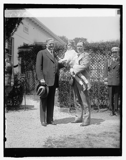 Hoover receiving Buddy Poppy, [4/24/29