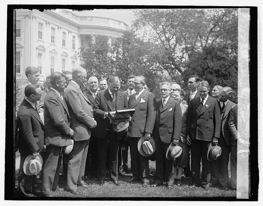 Hoover receiving gavel, 4/26/29