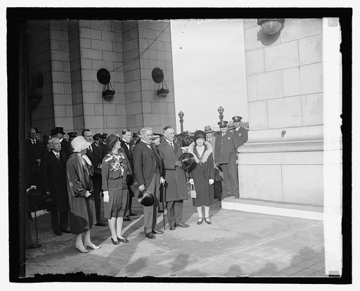 MacDonald with Stinson at station, 10/4/29