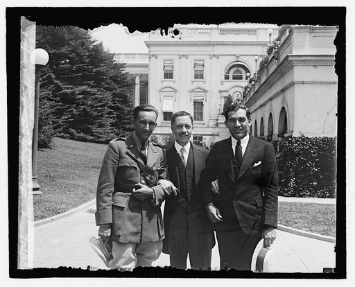 Guatemalan fliers & Guatemalan minister (center), 8/1/29