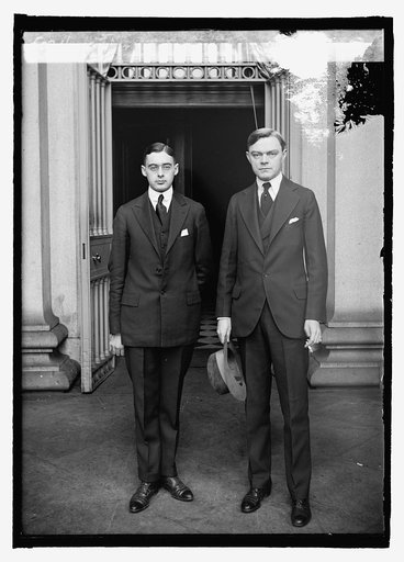 W.F. Chapman on right, Secty. Federal Reserve; R.G. Emerson, left, Asst. board, 10/1/19